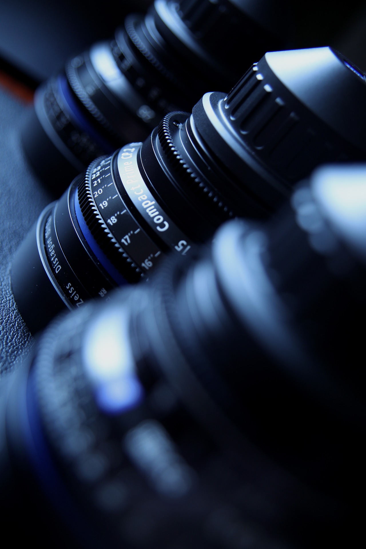 lens-3384657_1920